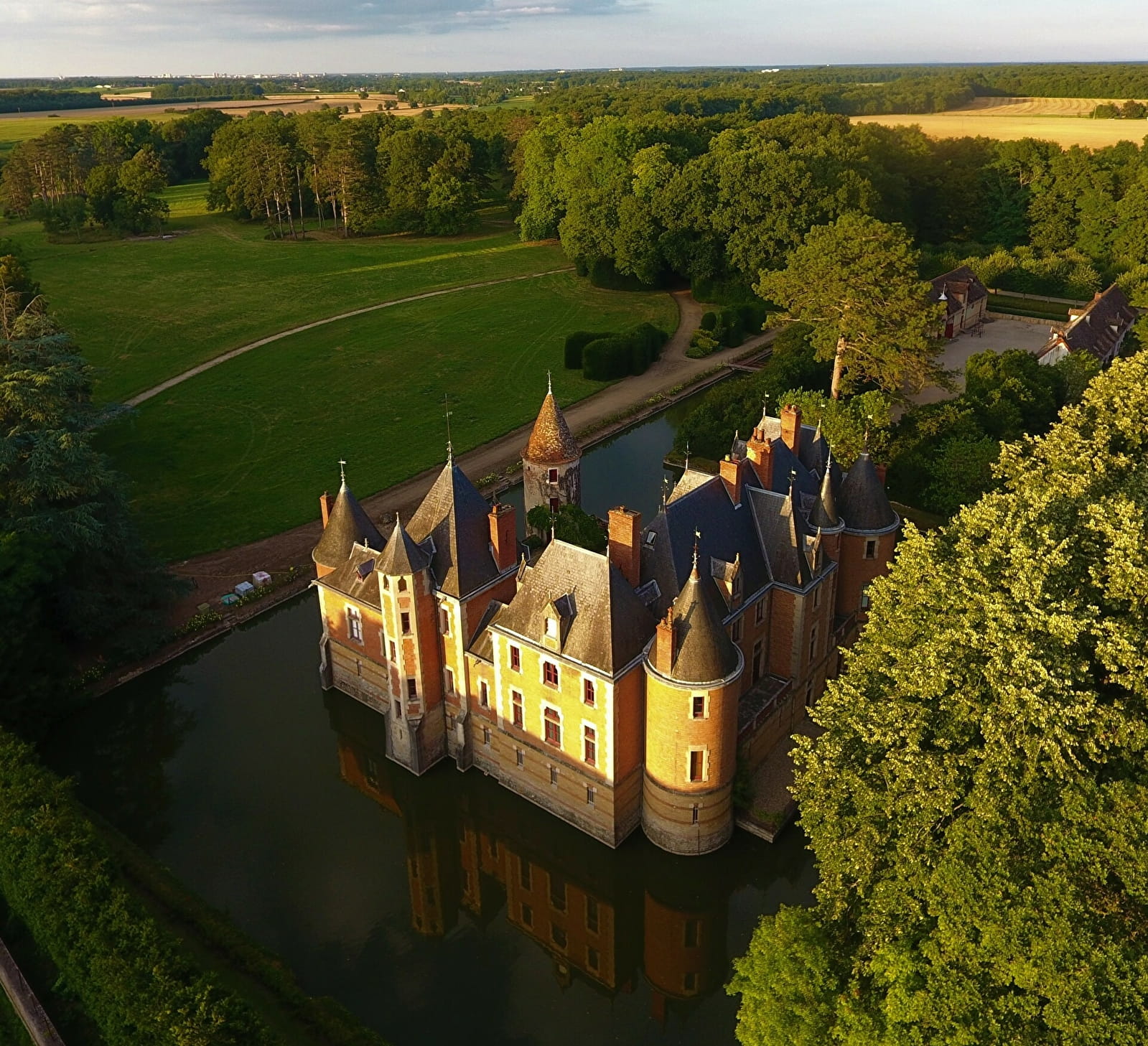 Saint-Germain-lès-Buxy (71) - Château de St-Germain