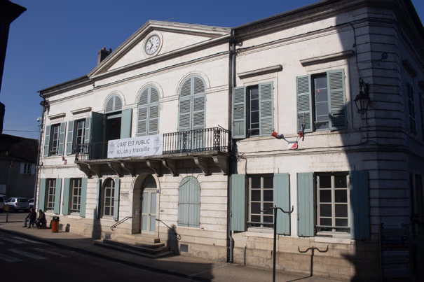 Villeneuve-sur-Yonne (89) - Chantiers en cultures